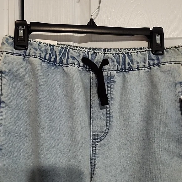CALVIN KLIEN Modern Pull-on Denim Shorts Size Large Boys NWT - Picture 2 of 6